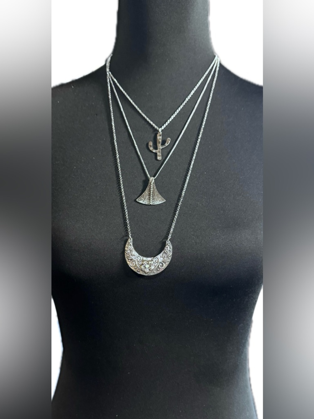 Layered Silver-Tone Women’s Necklace Set - Triple Pendant - Picture 1 of 3